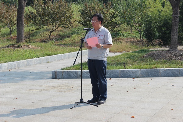 6011569824702567.jpg 王總作重要講話.JPG